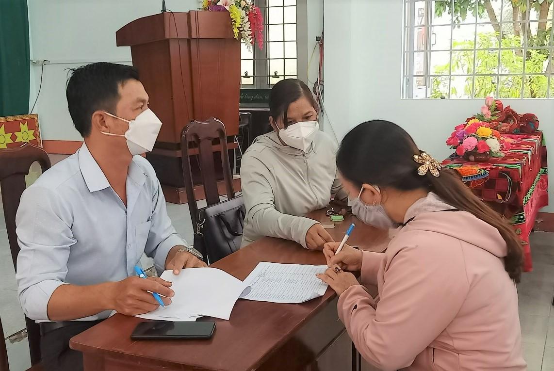 Quyết định về việc phê duyệt danh sách và kinh phí hỗ trợ người lao động ngừng việc gặp khó khăn do đại dịch COVID-19 (đợt 30) trên địa bàn huyện Cư M’gar