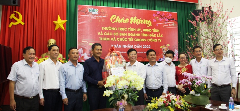 Phó Bí thư Tỉnh ủy Y Biêr Niê thăm chúc tết Công ty cổ phần đầu tư phát triển An Thái