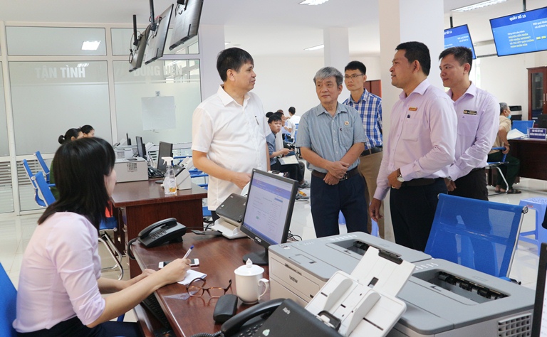 Triển khai Kế hoạch kiểm soát thủ tục hành chính và chuyển đổi số của Văn phòng Chính phủ năm 2022