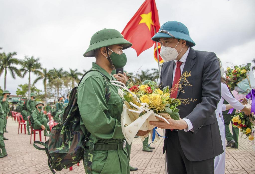 Huyện Krông Ana: 159 công dân hăng hái lên đường nhập ngũ