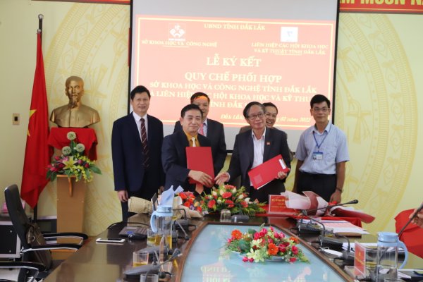 Ký kết quy chế phối hợp triển khai các hoạt động Khoa học và Công nghệ