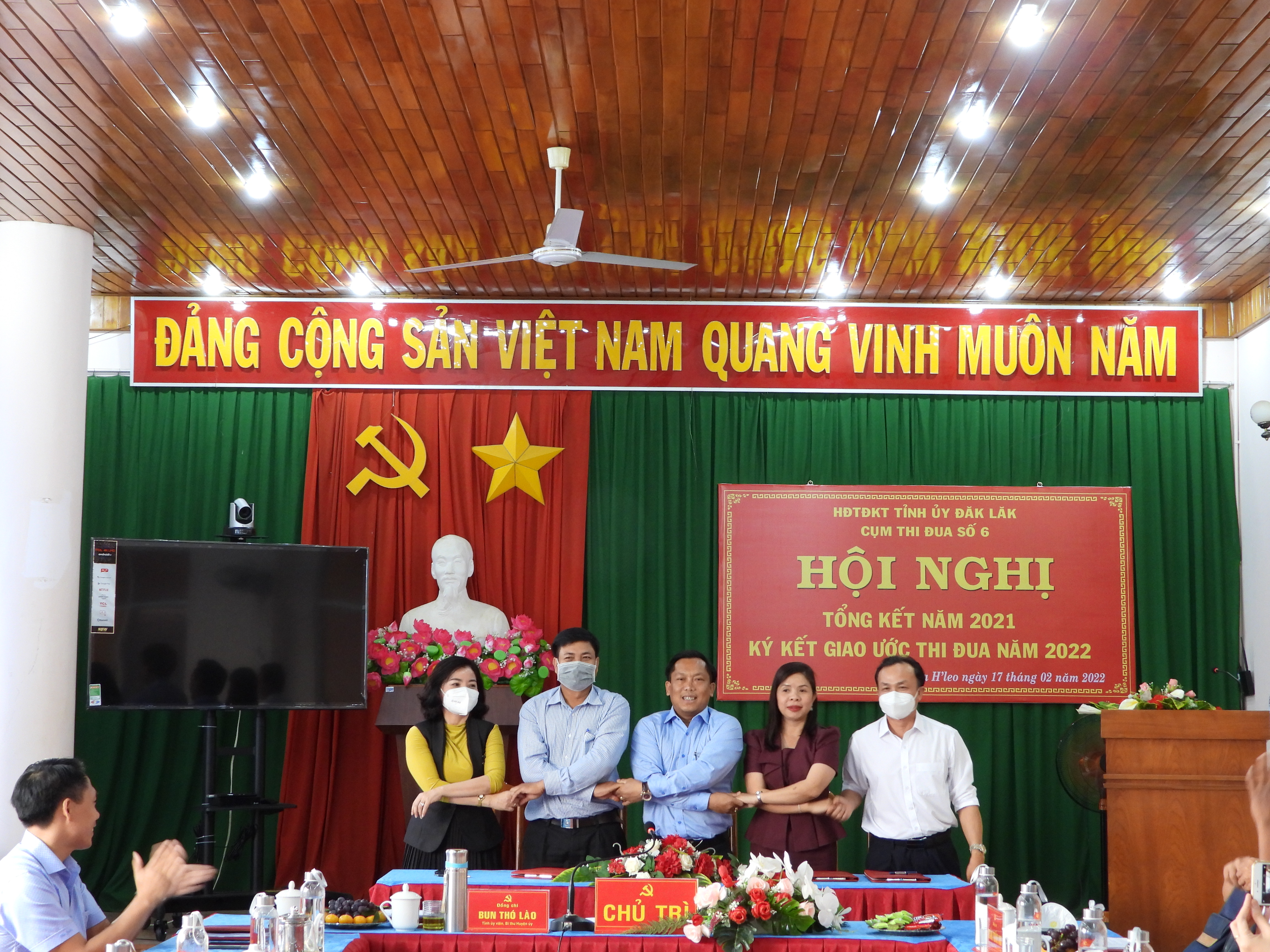 Cụm thi đua số 6 ký kết giao ước thi đua năm 2022