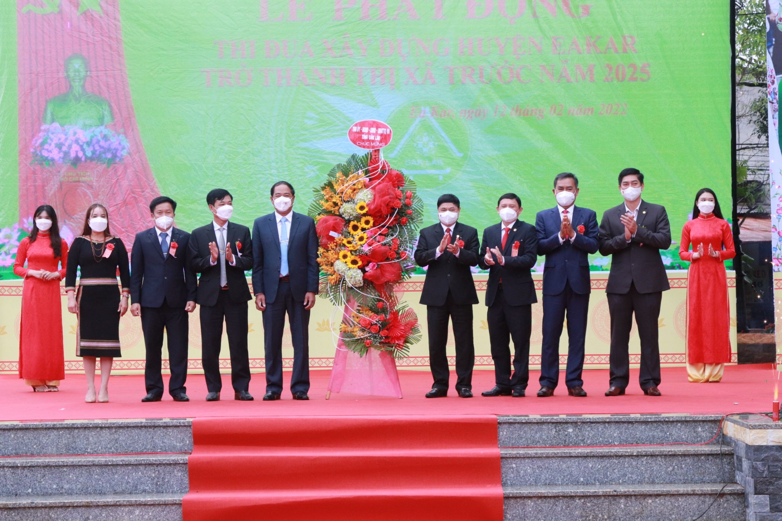 Ea Kar District launches the emulation to become a town before 2025