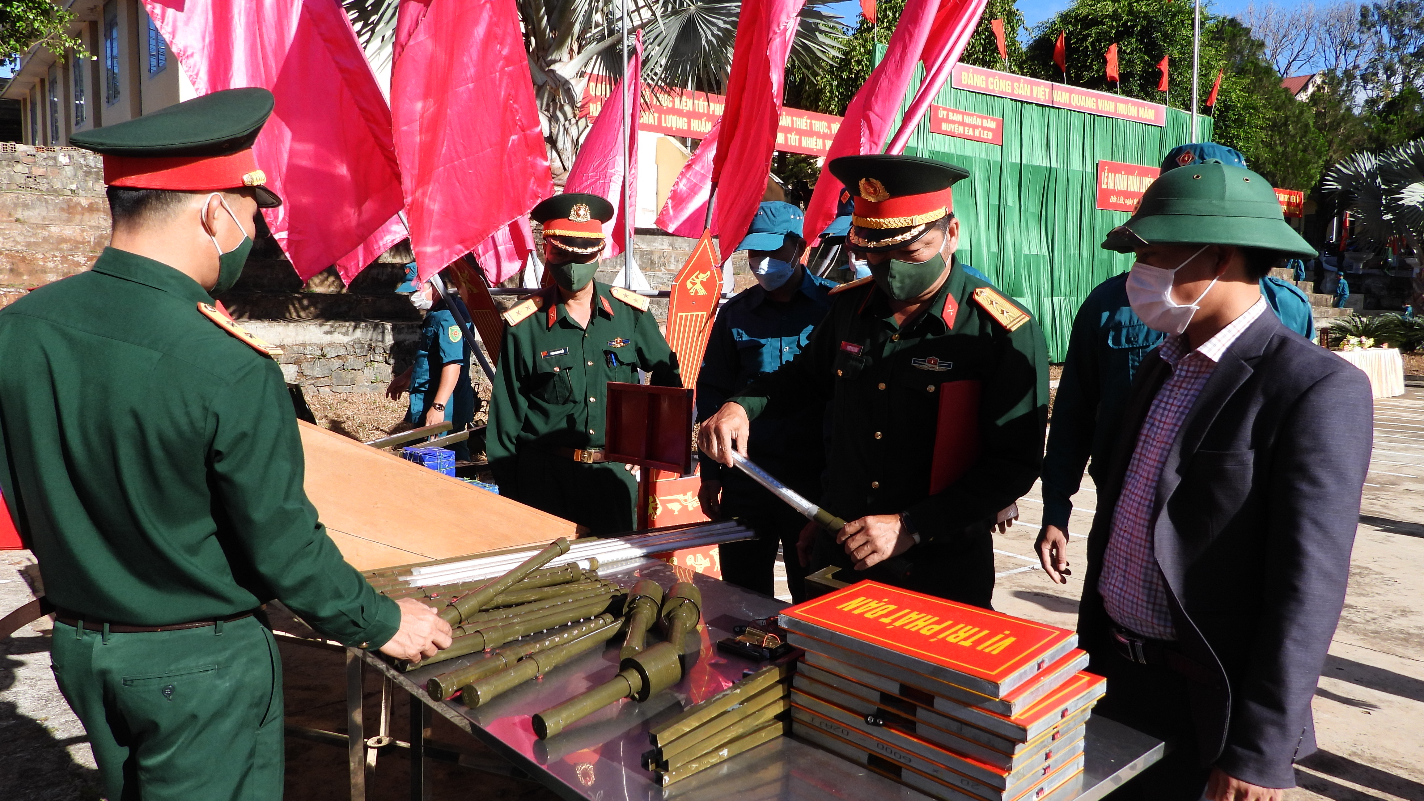 Huyện Ea H’leo ra quân huấn luyện năm 2022