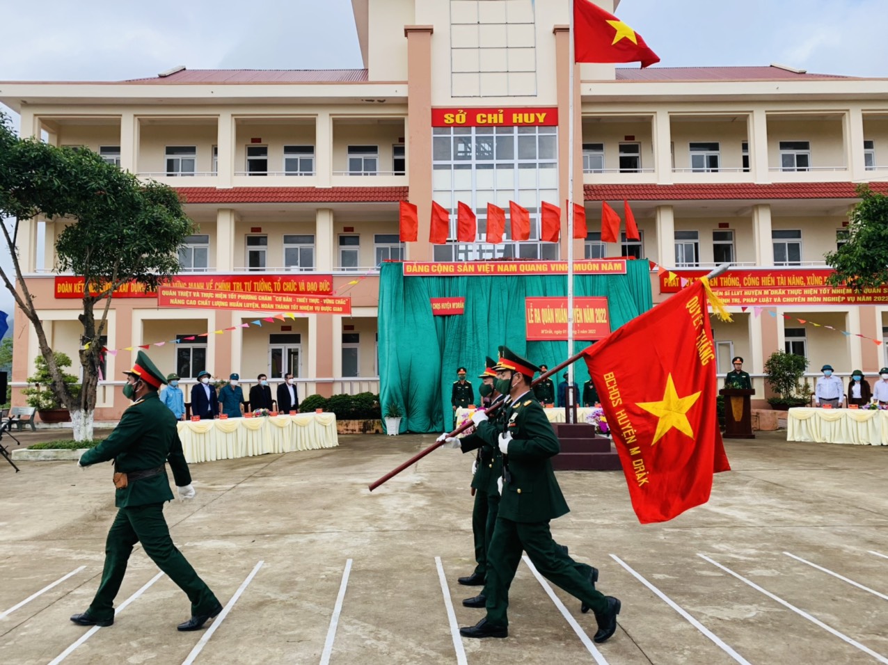 Huyện M'Drắk ra quân huấn luyện năm 2022