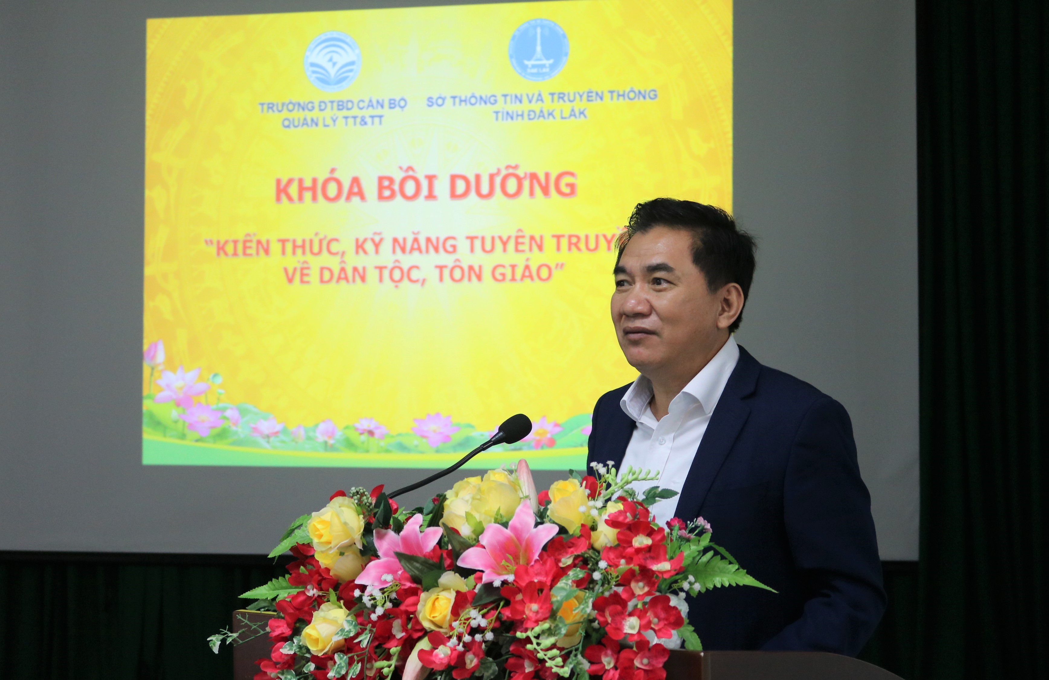 Training course on knowledge and skills in informing and propagating ethnicity and religion