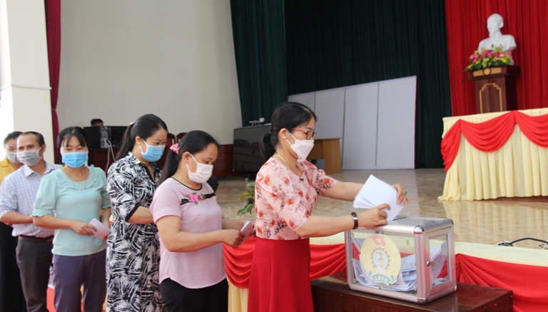 Liên đoàn Lao động huyện Lắk sơ kết công tác quý I năm 2022