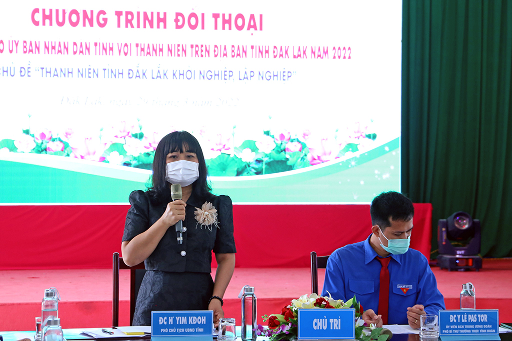 Lãnh đạo tỉnh đối thoại với thanh niên về khởi nghiệp, lập nghiệp