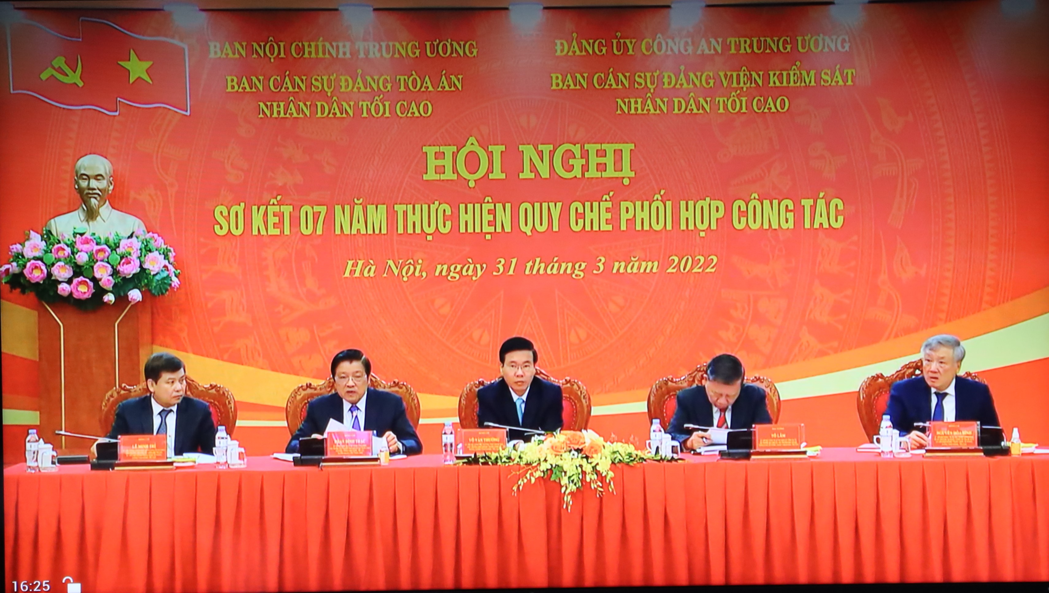 Tăng cường, nâng cao hiệu quả phối hợp trong lĩnh vực nội chính, phòng chống tham nhũng, tiêu cực và cải cách tư pháp