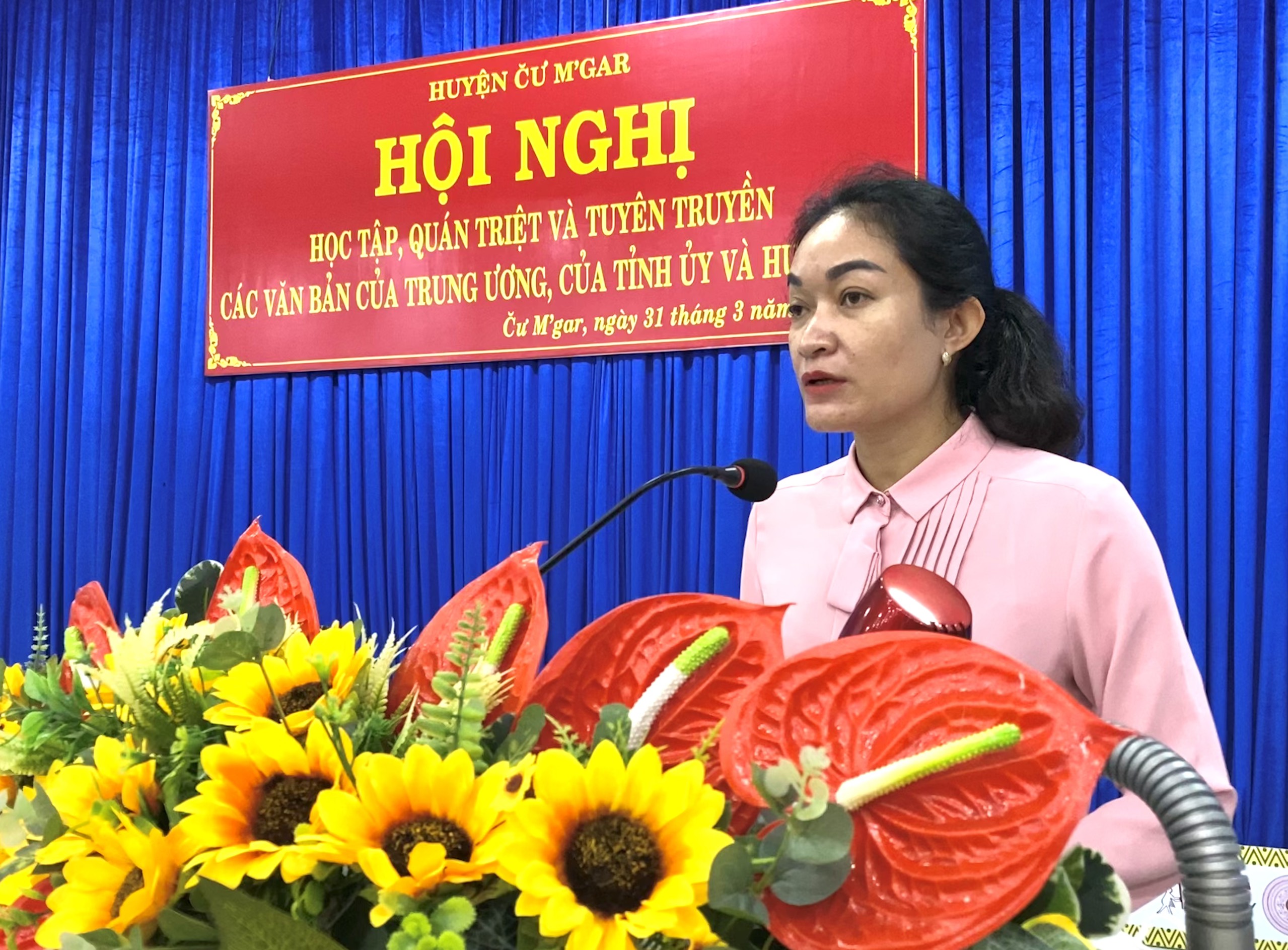 Huyện Cư M’gar học tập, quán triệt và tuyên truyền các văn bản