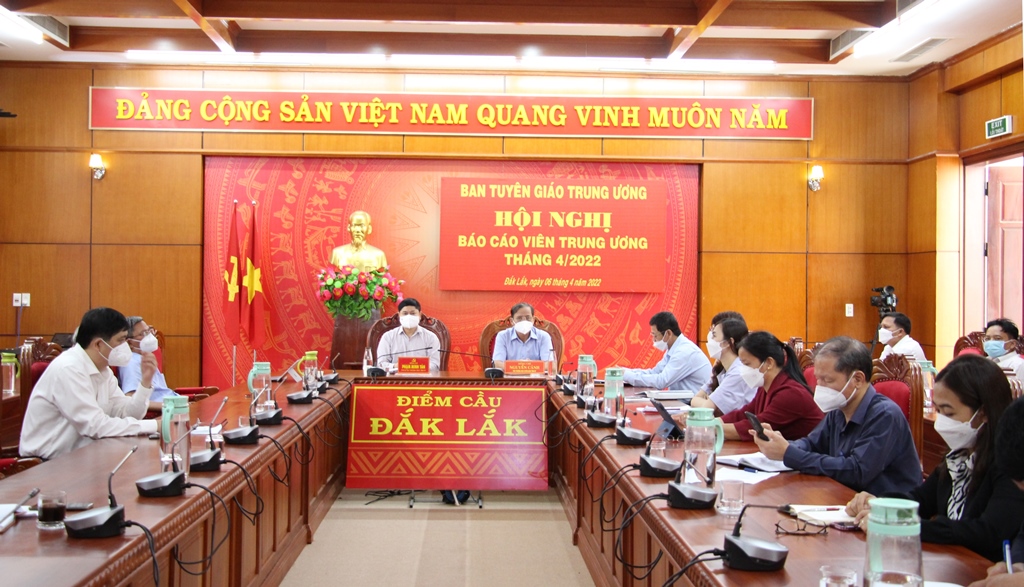 Hội nghị báo cáo viên Trung ương tháng 4/2022