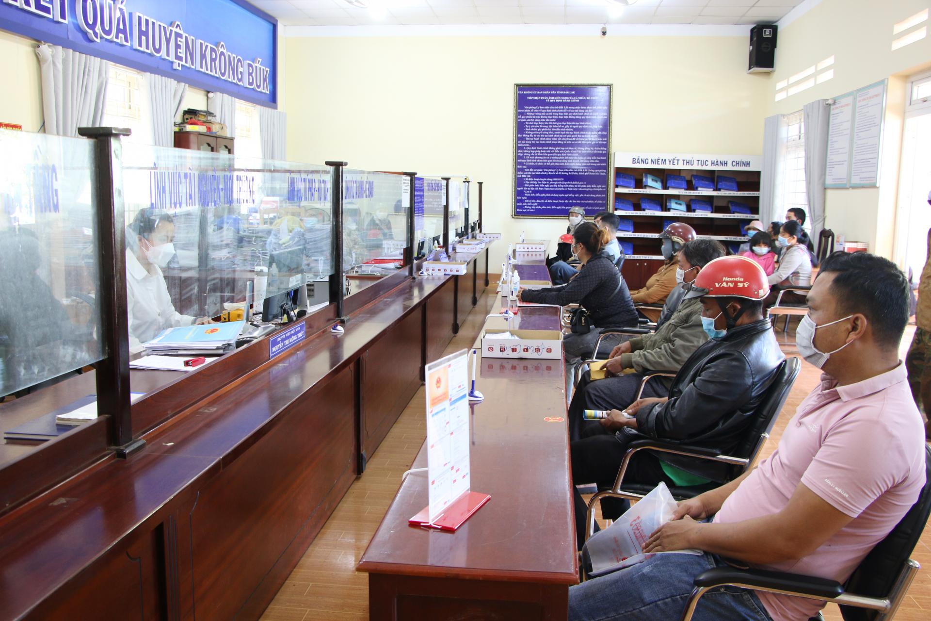 Huyện Krông Búk : 99% hồ sơ TTHC được giải quyết đúng hạn