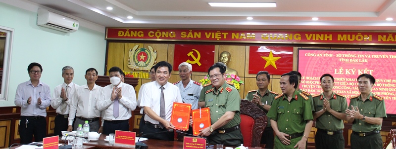 Ký kết phối hợp đấu tranh phòng, chống tội phạm thuộc lĩnh vực Thông tin và Truyền thông