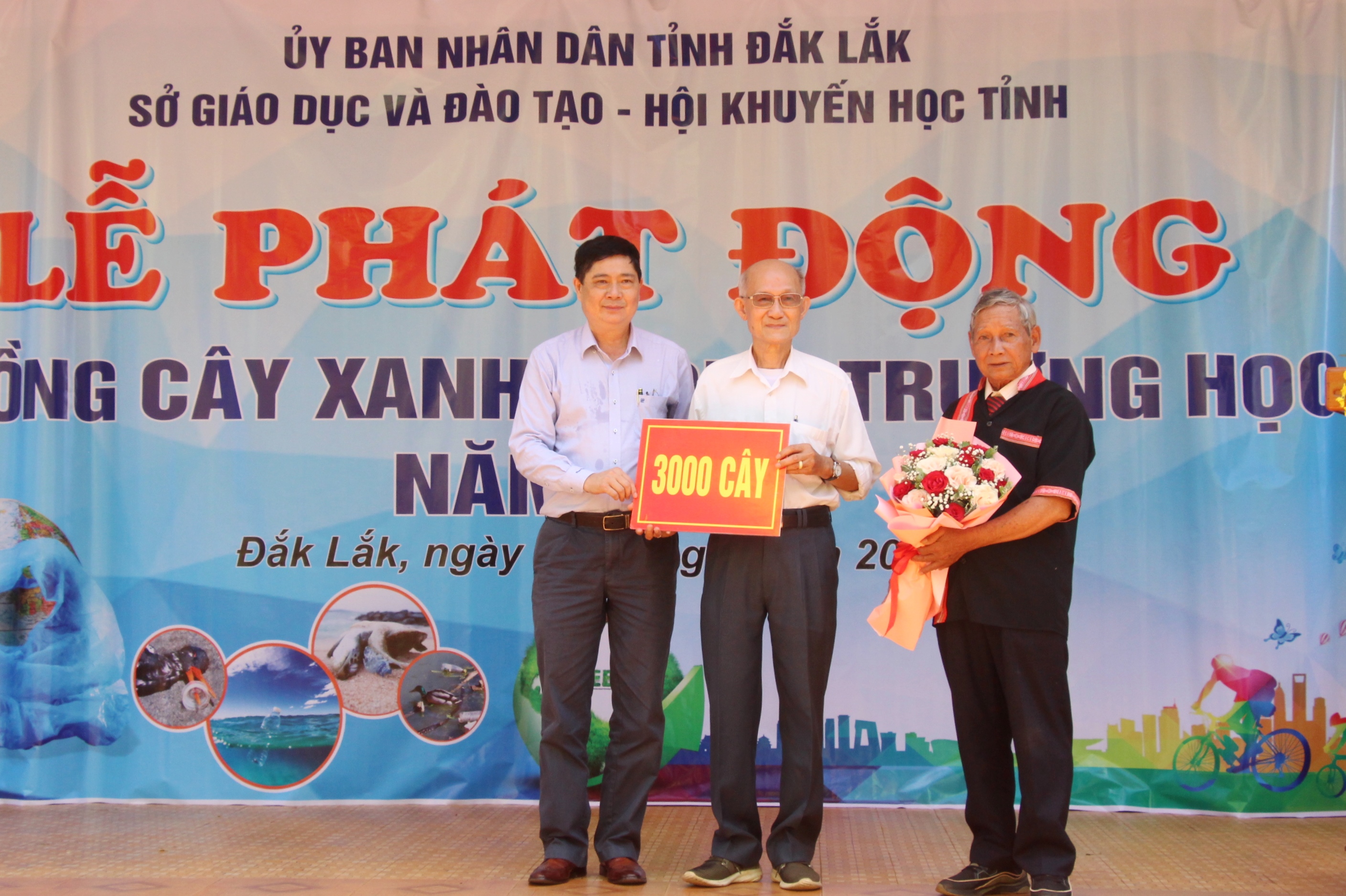 Phát động trồng 3.000 cây xanh trong trường học