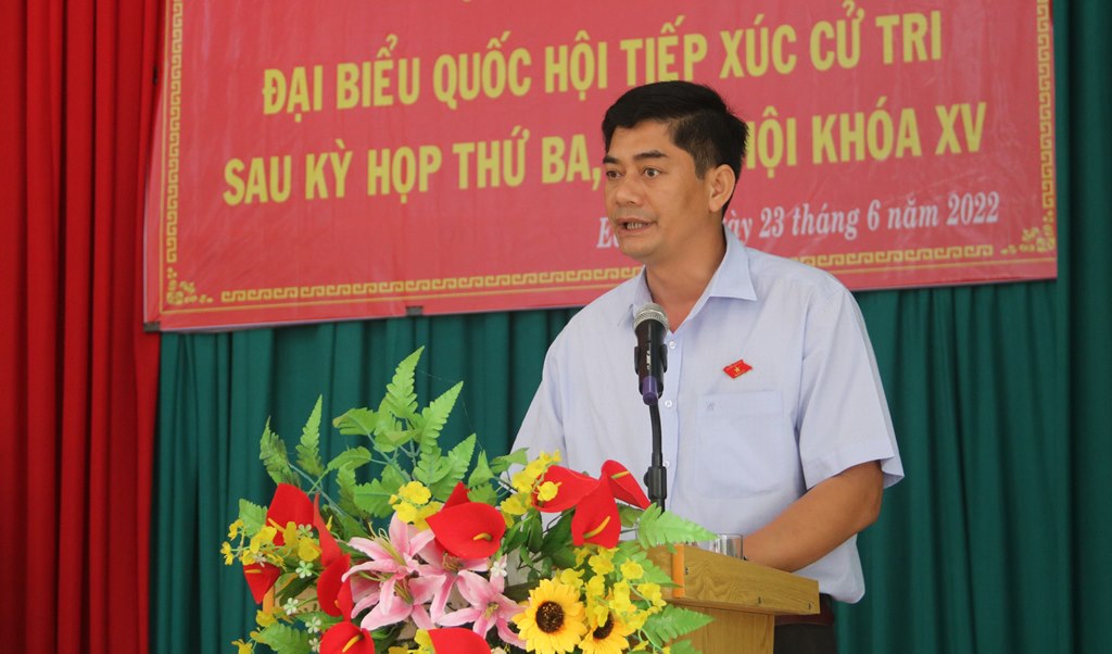 Đoàn đại biểu Quốc hội tỉnh Đắk Lắk tiếp xúc cử tri tại huyện Ea H'Leo