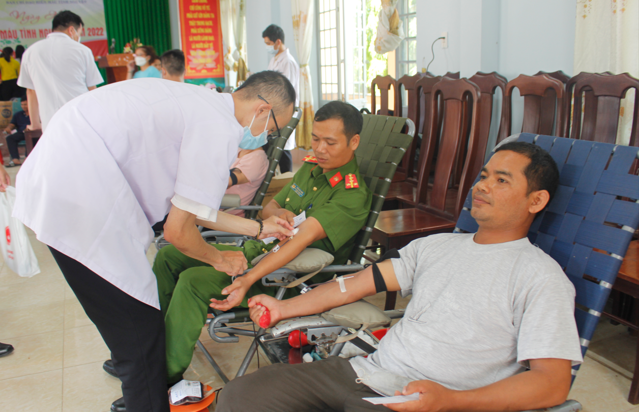 Huyện Buôn Đôn tổ chức hiến máu tình nguyện đợt 01 năm 2022