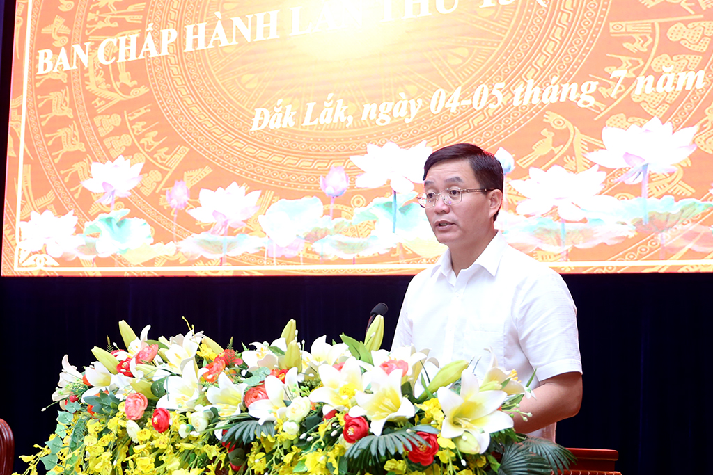 Bế mạc Hội nghị Ban Chấp hành Đảng bộ tỉnh lần thứ 13 (mở rộng)