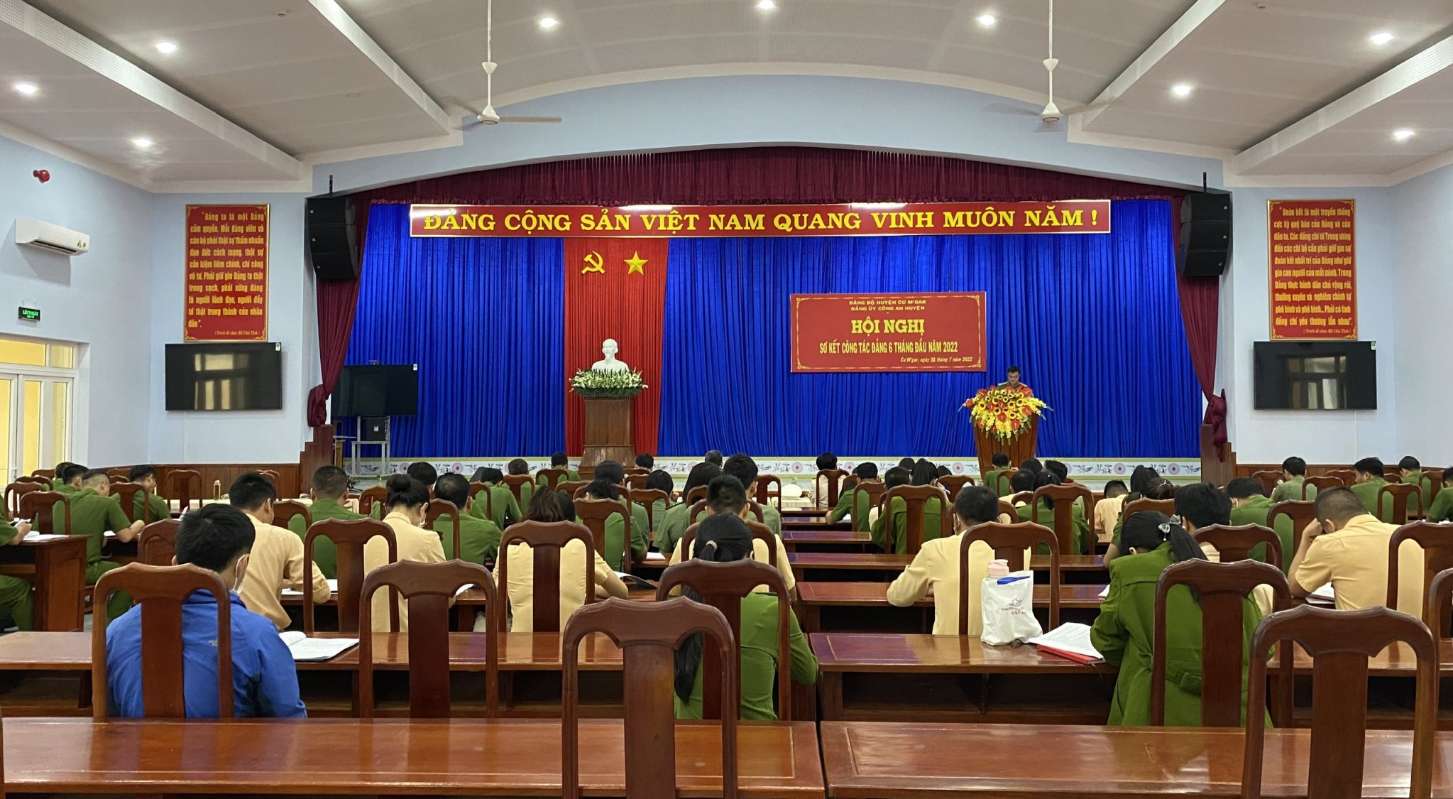 Đảng bộ Công an huyện Cư M’gar sơ kết công tác 6 tháng đầu năm 2022