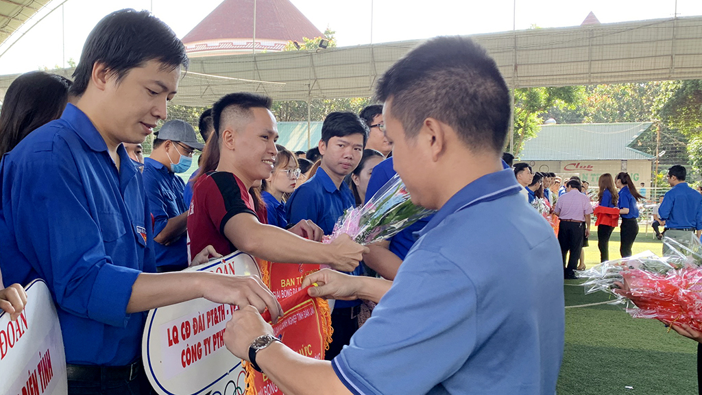 Khai mạc Giải bóng đá Mini truyền thống Đoàn Khối các cơ quan và doanh nghiệp tỉnh lần thứ I, năm 2022