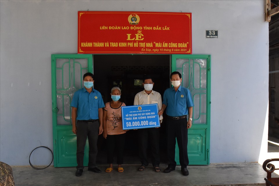 Phấn đấu hỗ trợ xây dựng mới và sửa chữa 80 nhà 