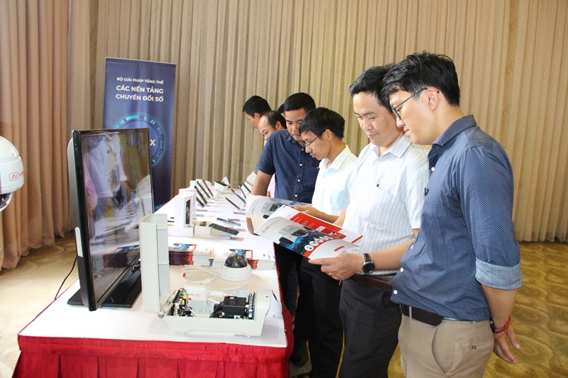 Xây dựng Đề án triển khai cơ chế giao doanh nghiệp cung ứng dịch vụ bưu chính công ích đảm nhận một số công việc trong giải quyết thủ tục hành chính