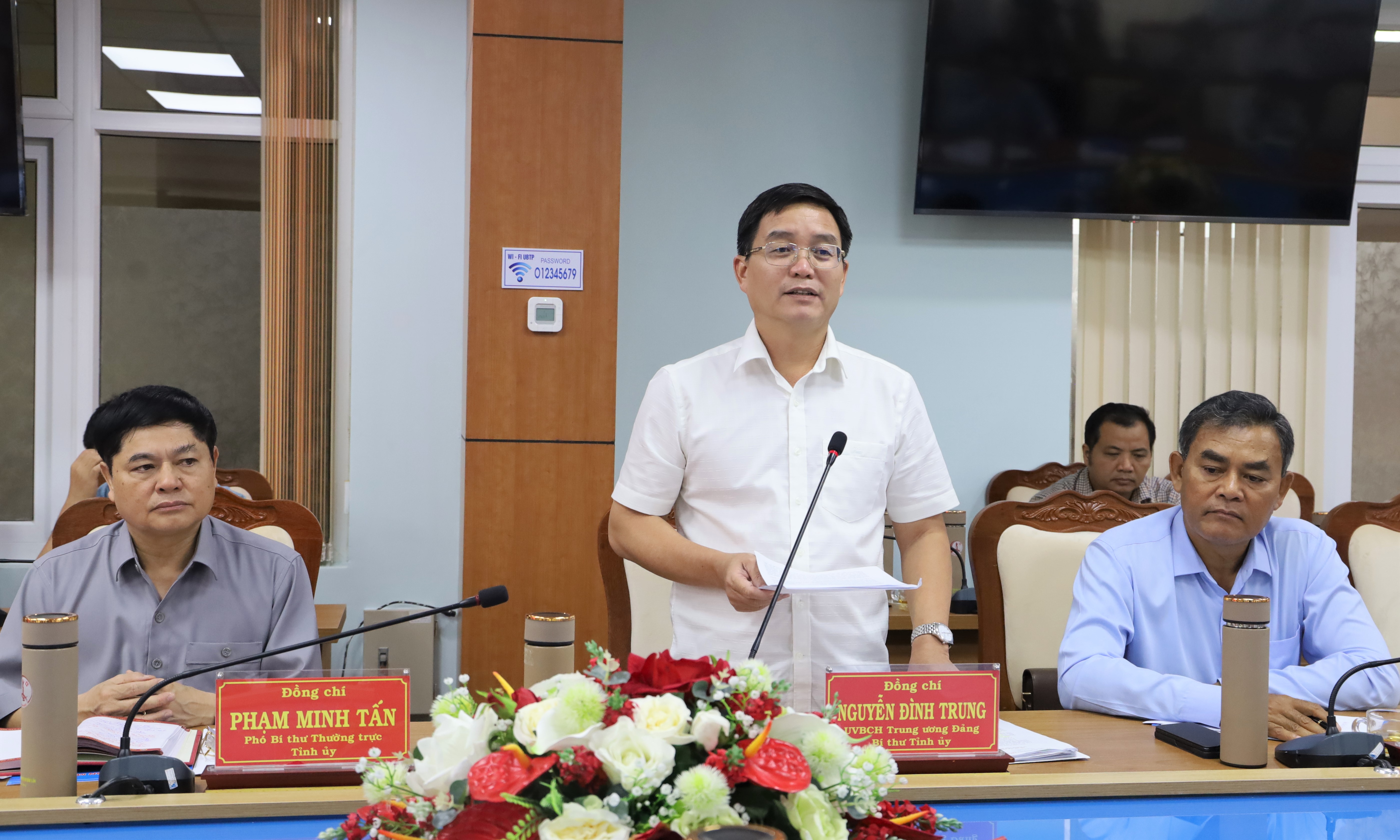 Đoàn công tác của Ban Thường vụ Tỉnh ủy làm việc với Thành ủy Buôn Ma Thuột