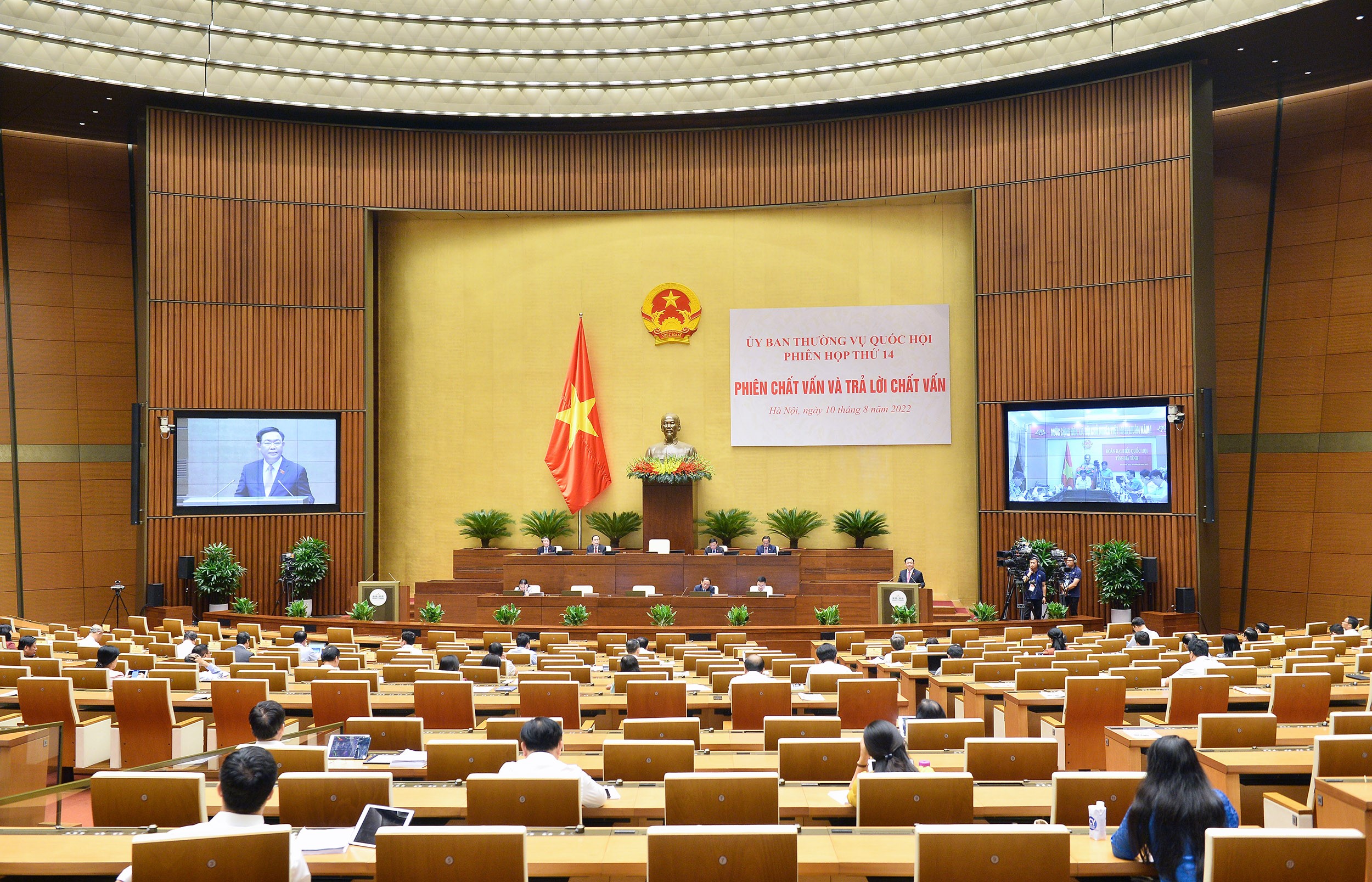 Developing tourism into a spearhead economic sector