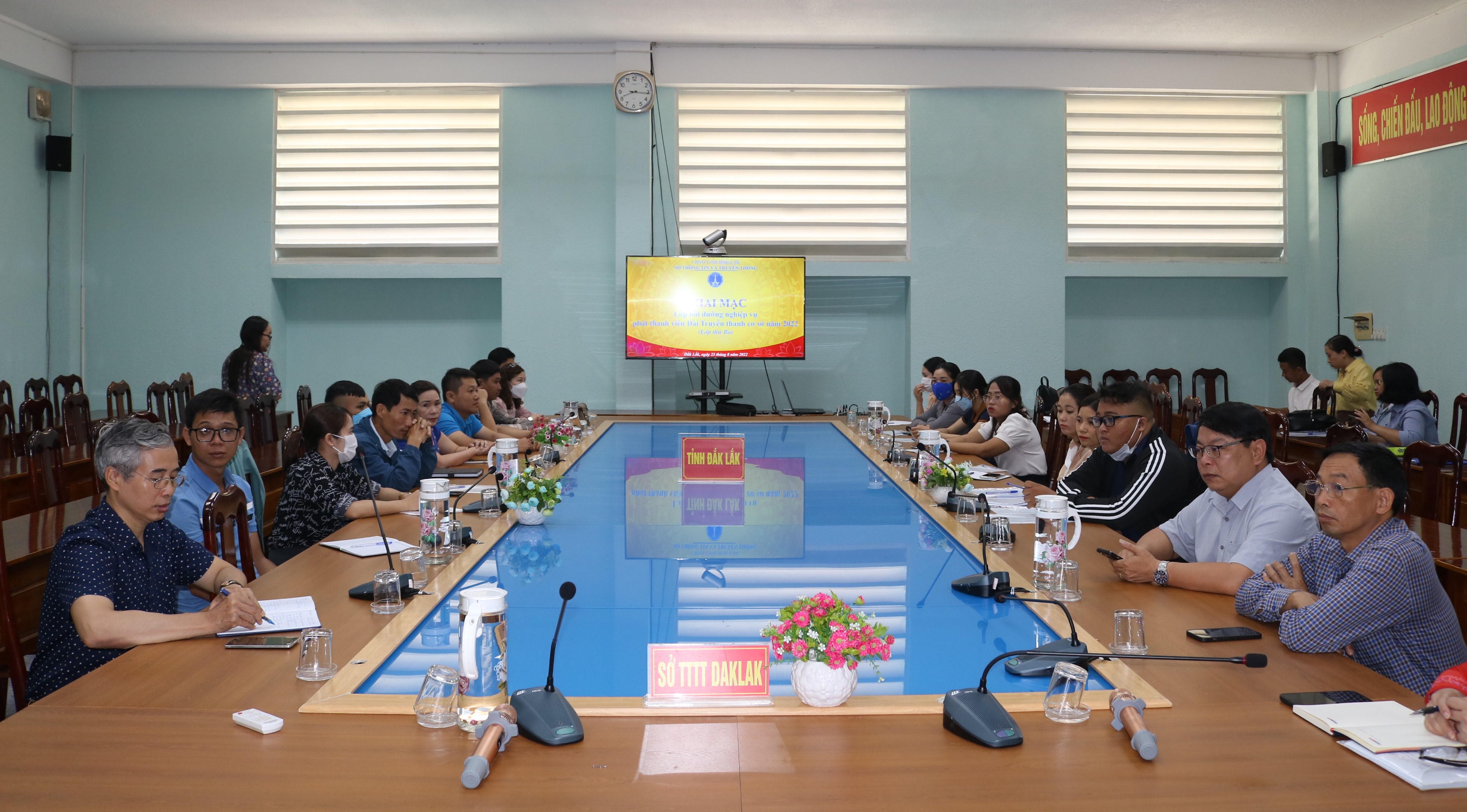 Khai mạc lớp bồi dưỡng nghiệp vụ phát thanh viên Đài Truyền thanh cơ sở