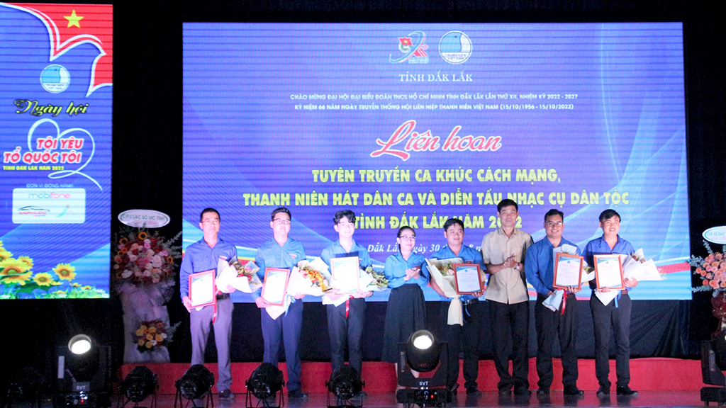 Bế mạc Liên hoan Tuyên truyền ca khúc cách mạng, hát dân ca và diễn tấu nhạc cụ dân tộc năm 2022