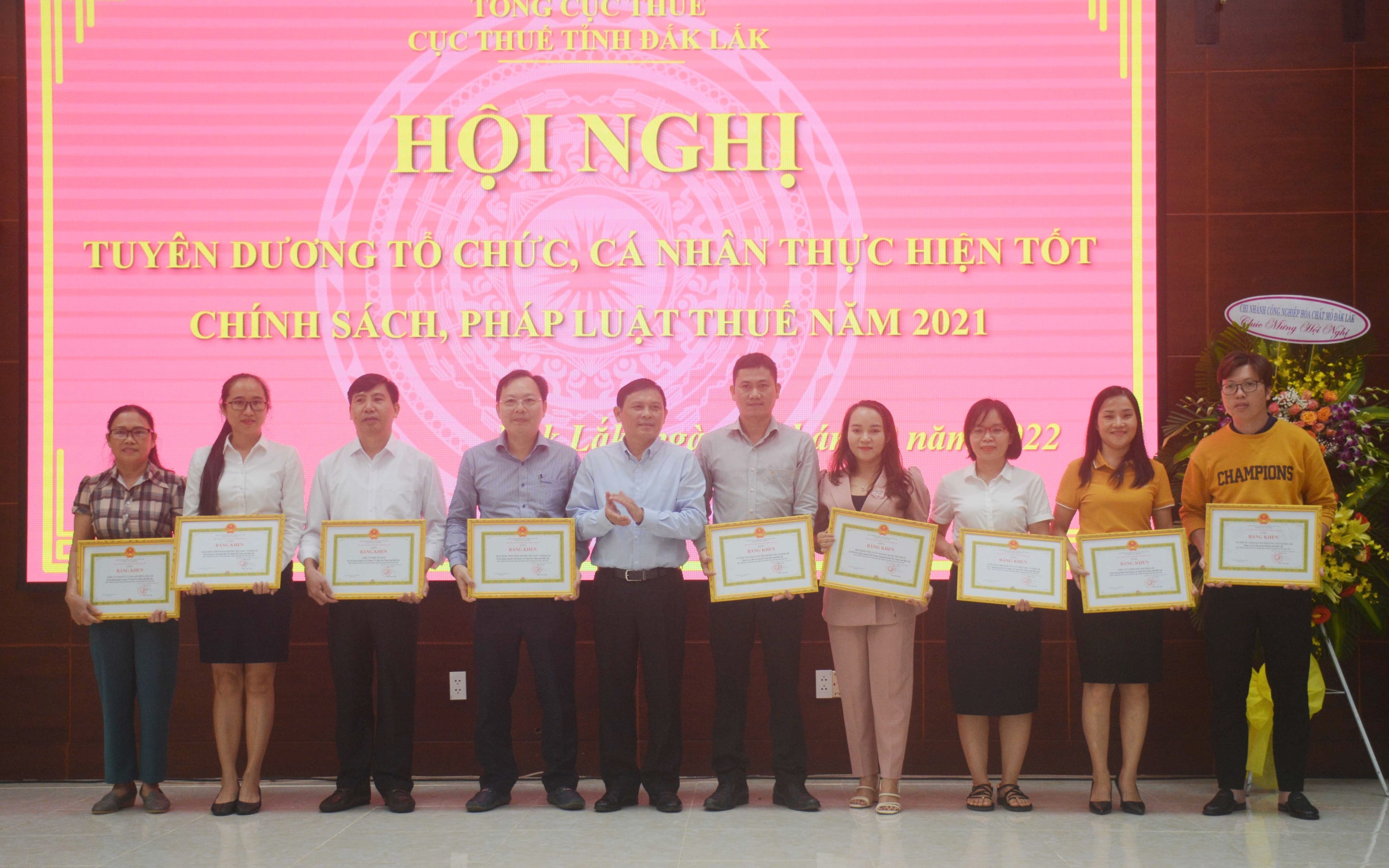 Tuyên dương tổ chức, cá nhân thực hiện tốt chính sách pháp luật Thuế