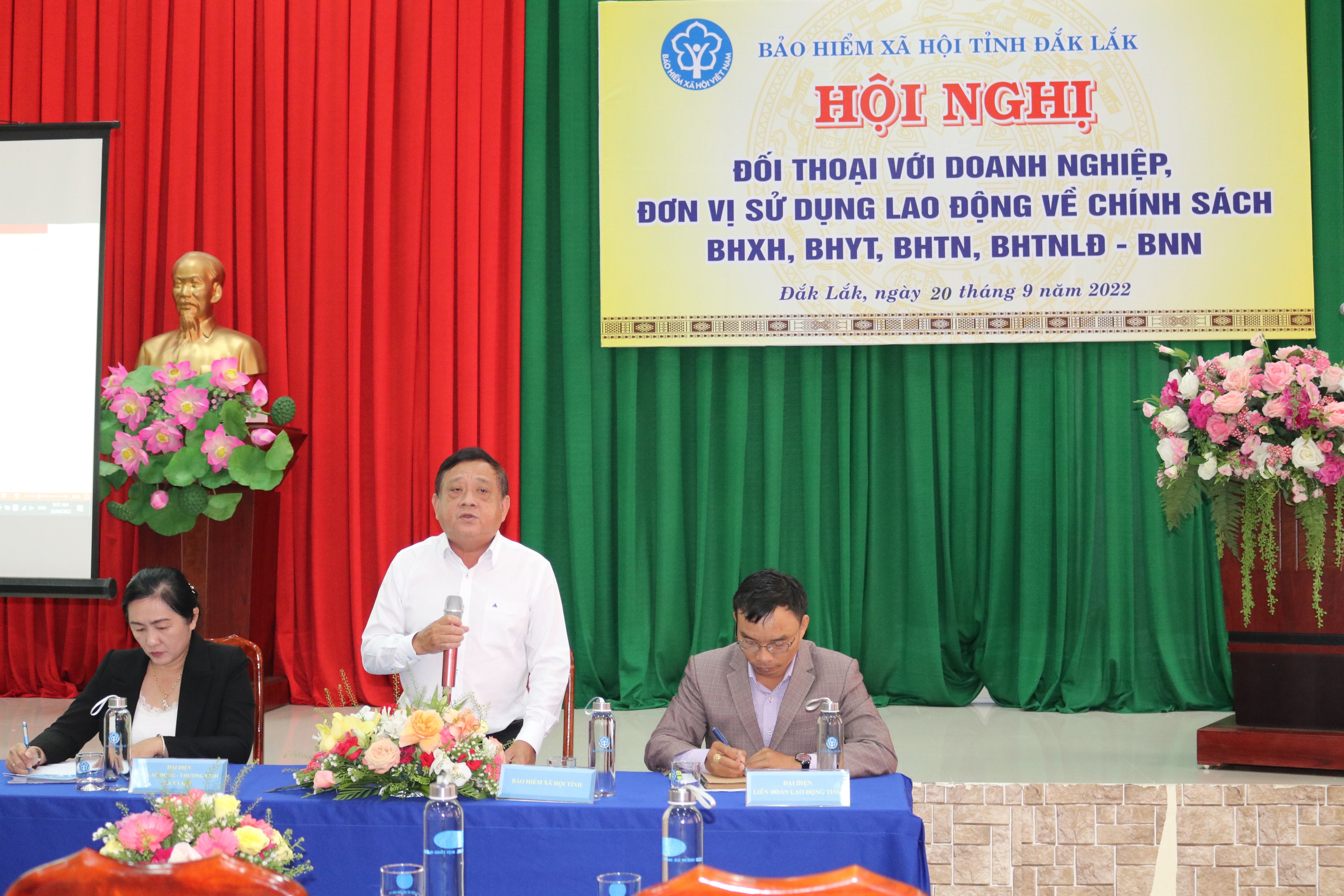 Bảo hiểm xã hội tỉnh đối thoại chính sách BHXH, BHYT, BHTN với doanh nghiệp