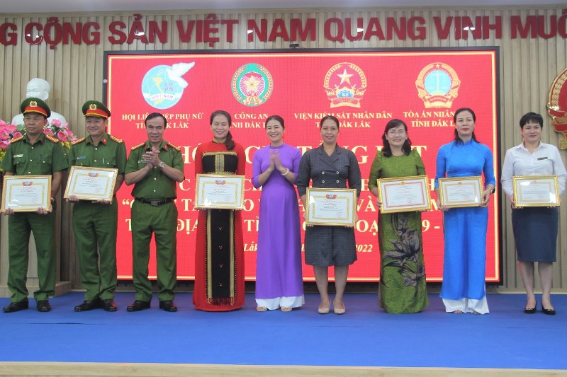 Tổng kết chương trình phối hợp công tác bảo vệ phụ nữ và trẻ em gái giai đoạn  2019-2022