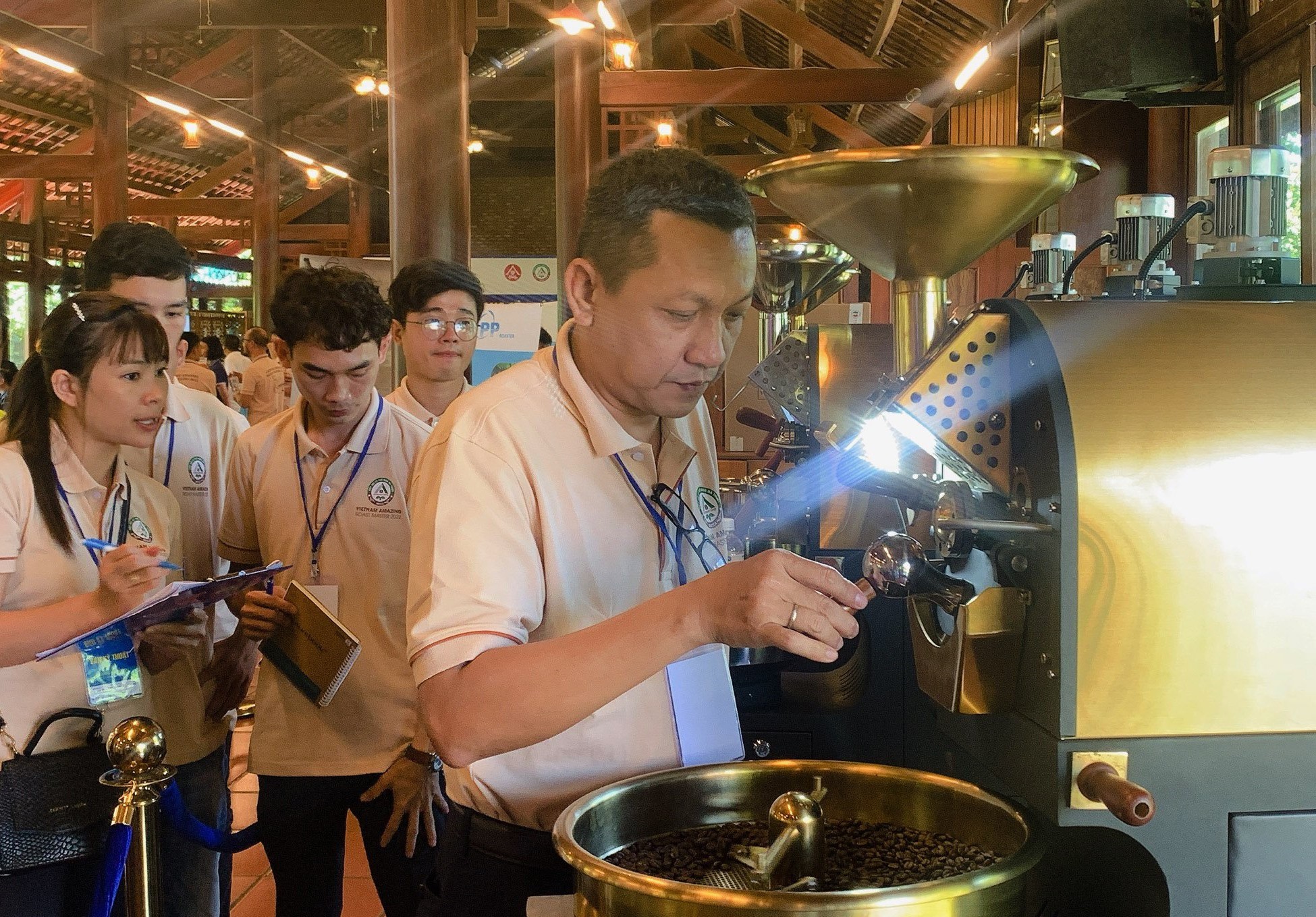 Khai mạc Cuộc thi Rang cà phê Việt Nam 2022