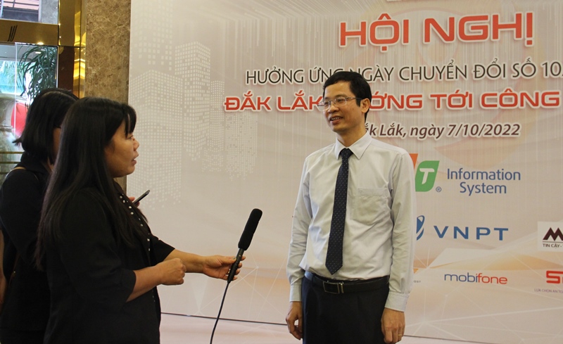 Chuyển đổi số phục vụ phát triển kinh tế, để người dân sống hạnh phúc hơn