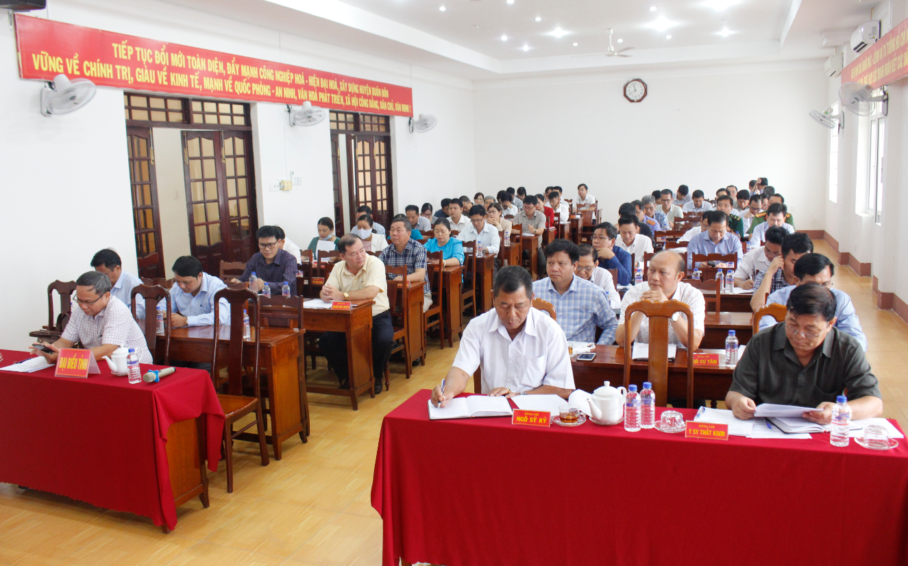 Hội nghị Ban chấp hành Đảng bộ huyện Buôn Đôn lần thứ 10 (mở rộng)