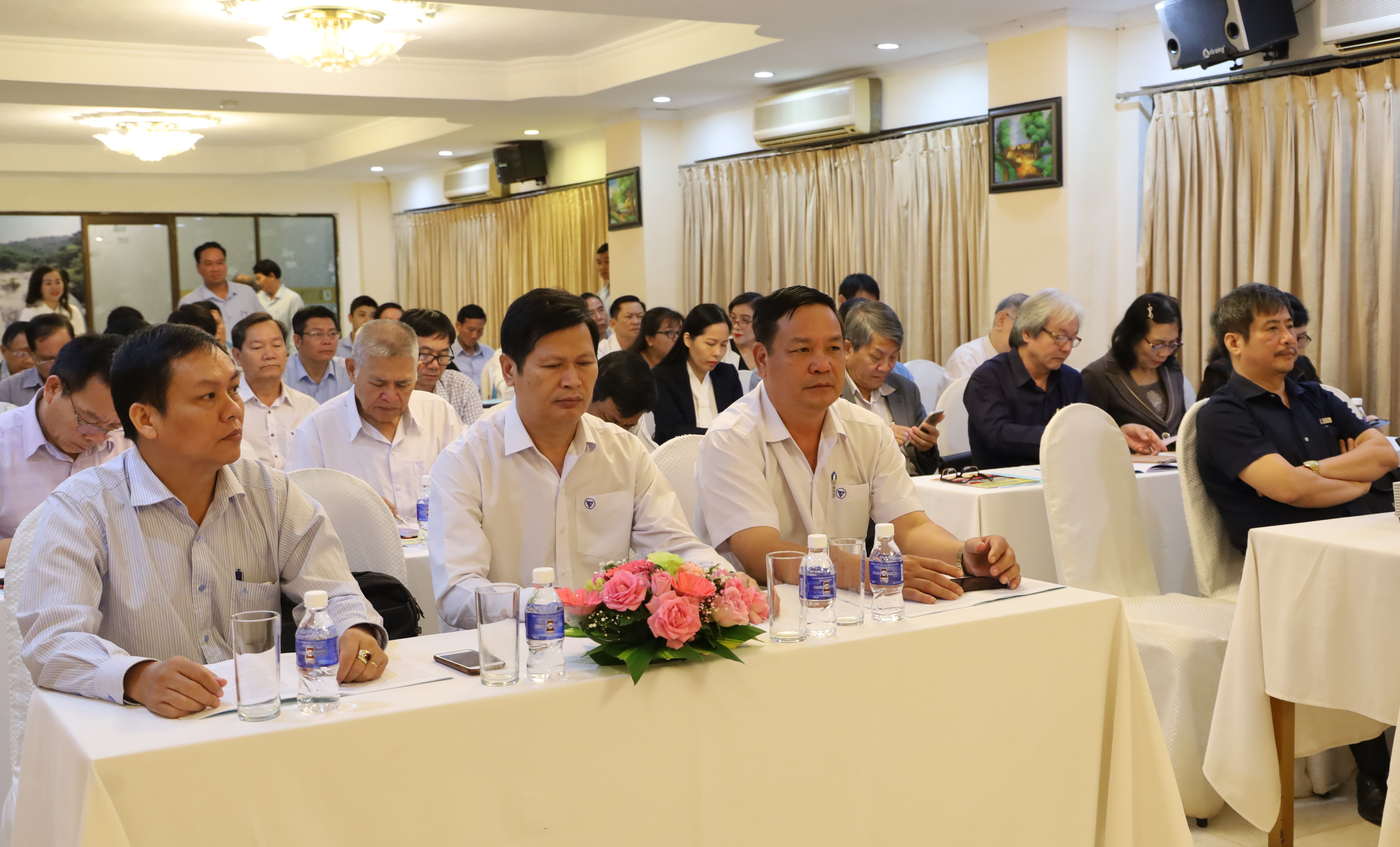 Hội thảo “Xác định nhiệm vụ Đảng và Nhà nước giao cho Liên hiệp các Hội khoa học và kỹ thuật ở Trung ương và địa phương”