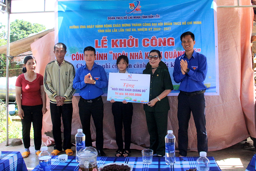 Sôi nổi ngày thanh niên cùng hành động chào mừng thành công Đại hội Đoàn TNCS Hồ Chí Minh tỉnh Đắk Lắk lần thứ XII