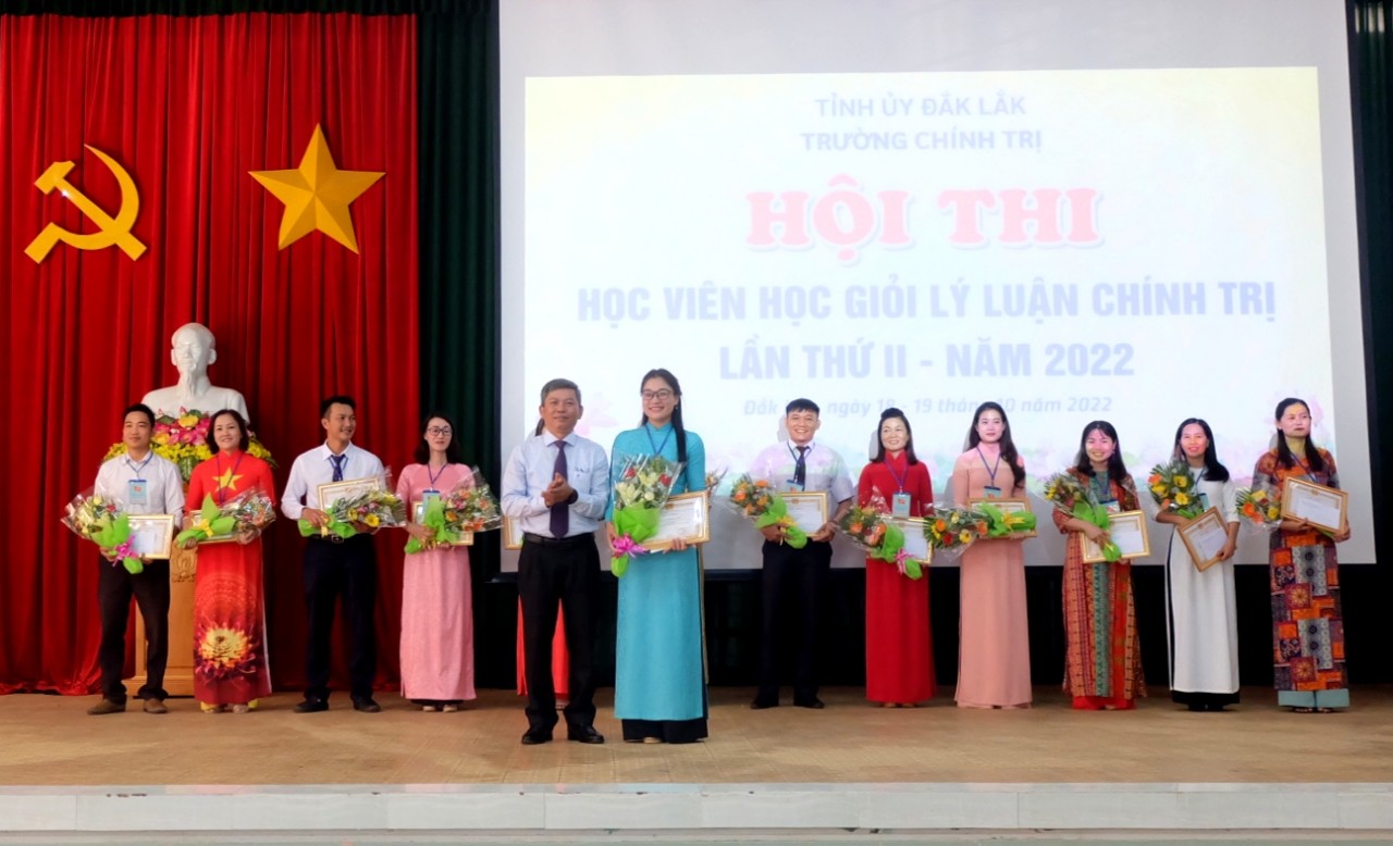 Bế mạc Hội thi Học viên giỏi lý luận chính trị lần thứ II, năm 2022