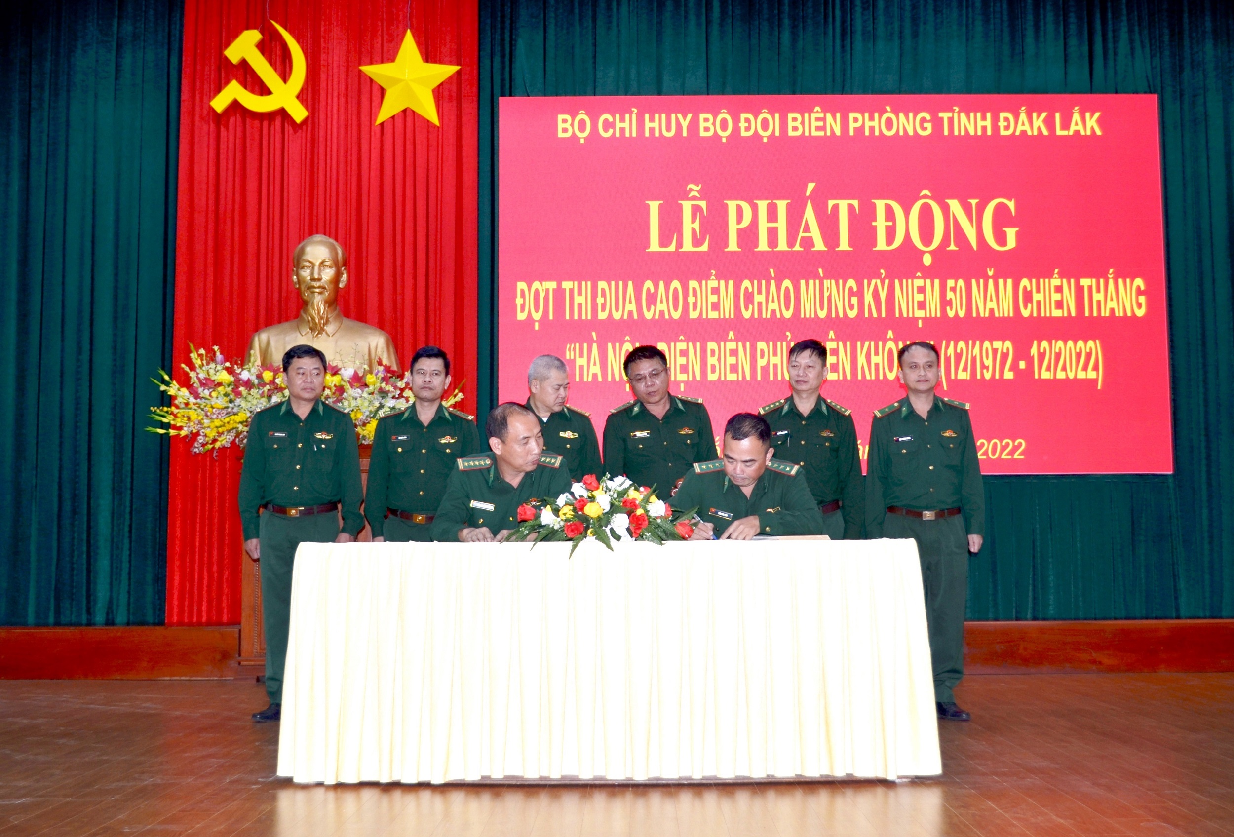 Phát động thi đua chào mừng kỷ niệm 50 năm Chiến thắng “Hà Nội -  Điện Biên Phủ trên không”