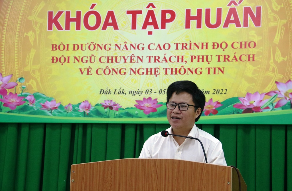 Bồi dưỡng nâng cao năng lực ứng dụng công nghệ thông tin cho cán bộ, công chức, viên chức