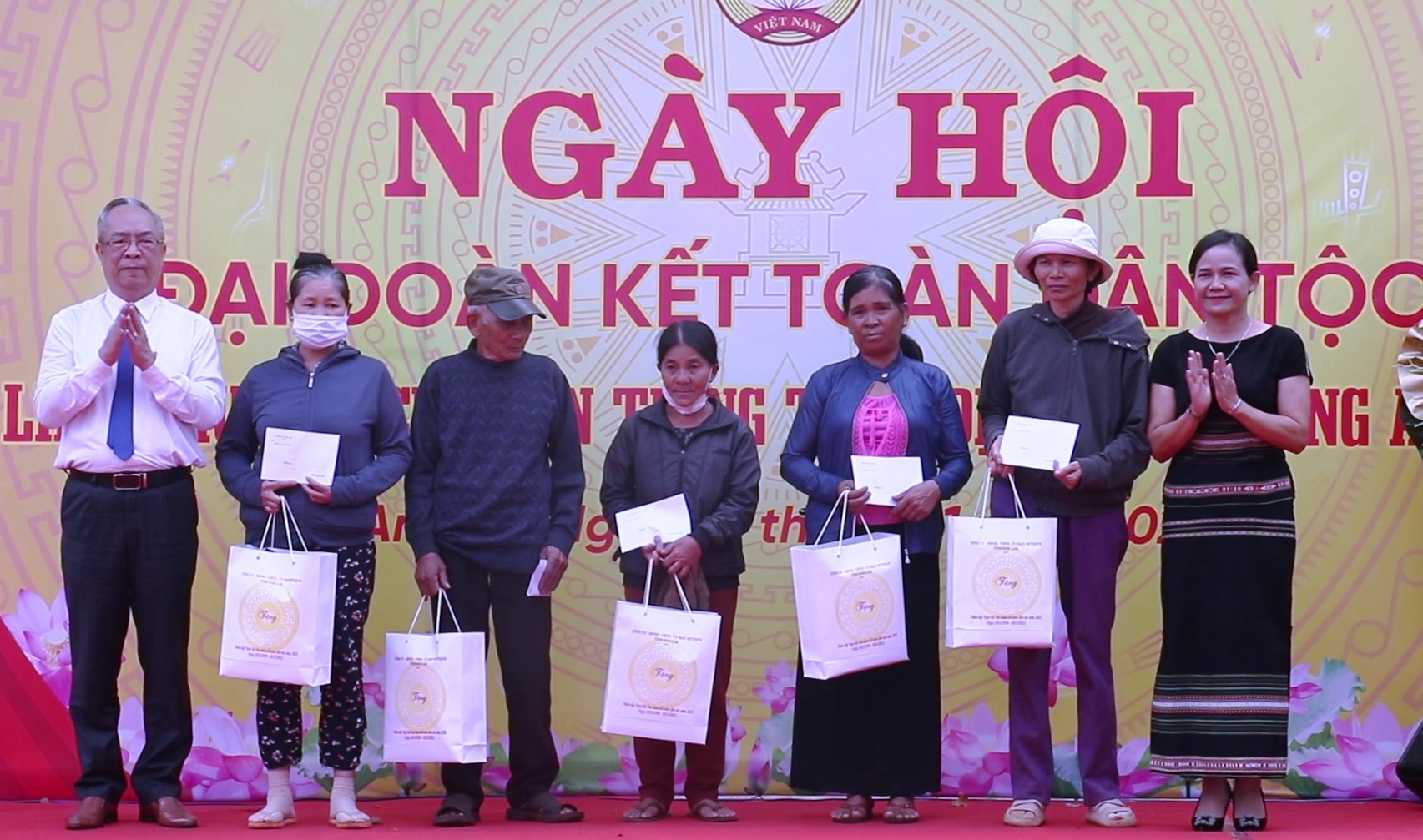 Ngày hội Đại đoàn kết toàn dân tộc năm 2022 tại liên khu dân cư Buôn Tring