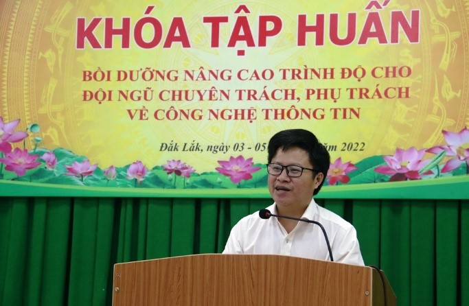 Fostering and improving information technology application capacity for public officers, civil servants and employees