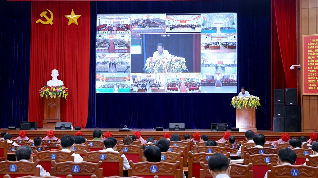 Online conference on important documents of the Central Party Committee and Provincial Party Committee