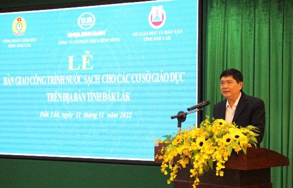 Handover ceremony of clean water facilities for educational institutions