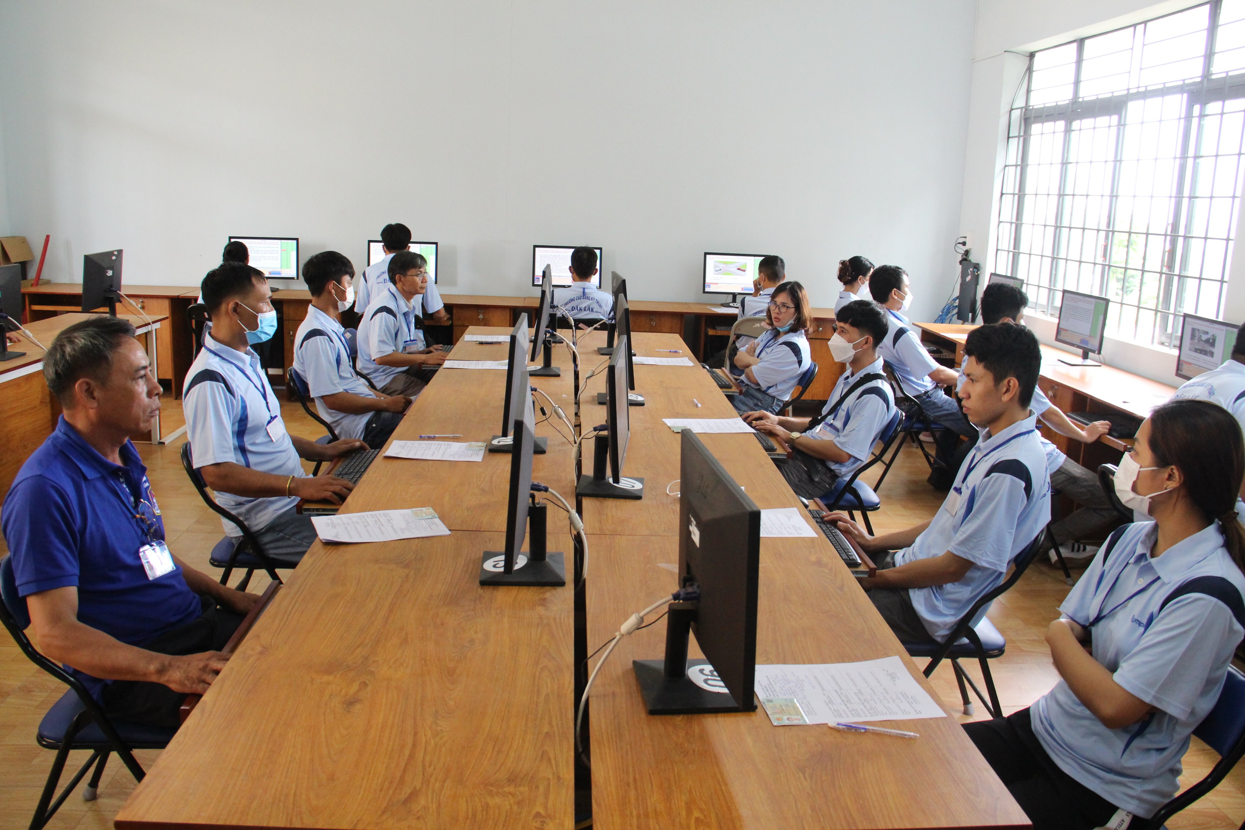 Triển khai sáp nhập 2 trường cao đẳng và đổi tên thành Trường Cao đẳng Đắk Lắk