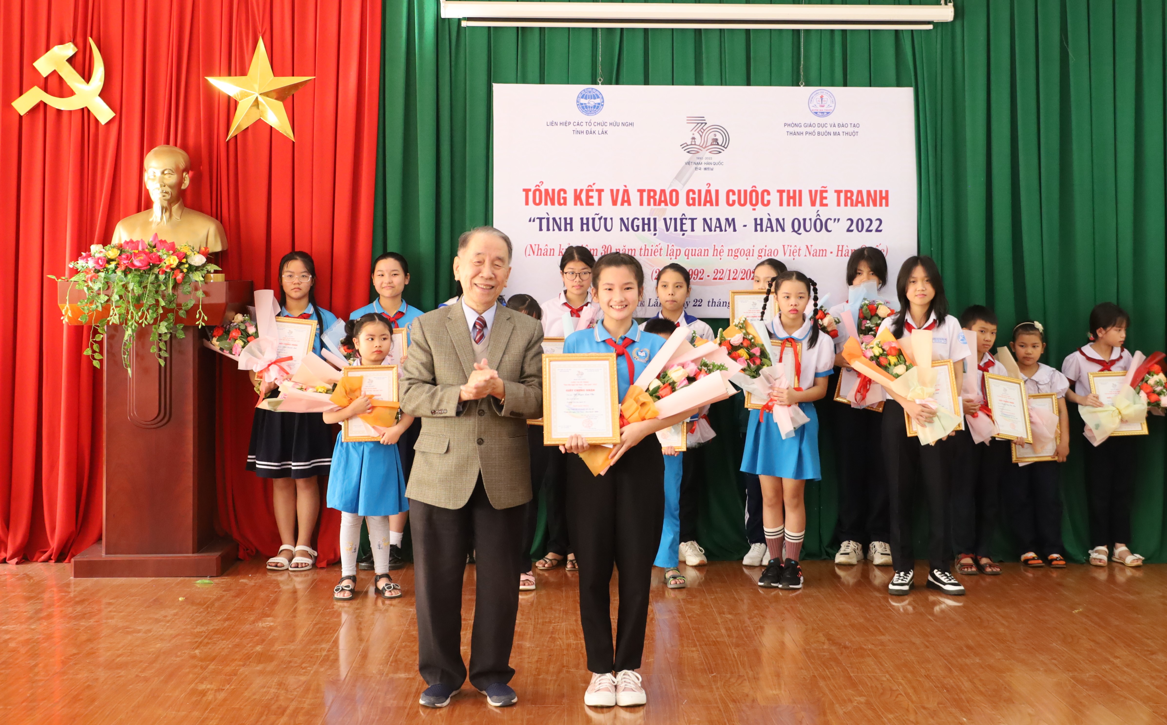 Trao giải Cuộc thi vẽ tranh “Tình hữu nghị Việt Nam - Hàn Quốc”