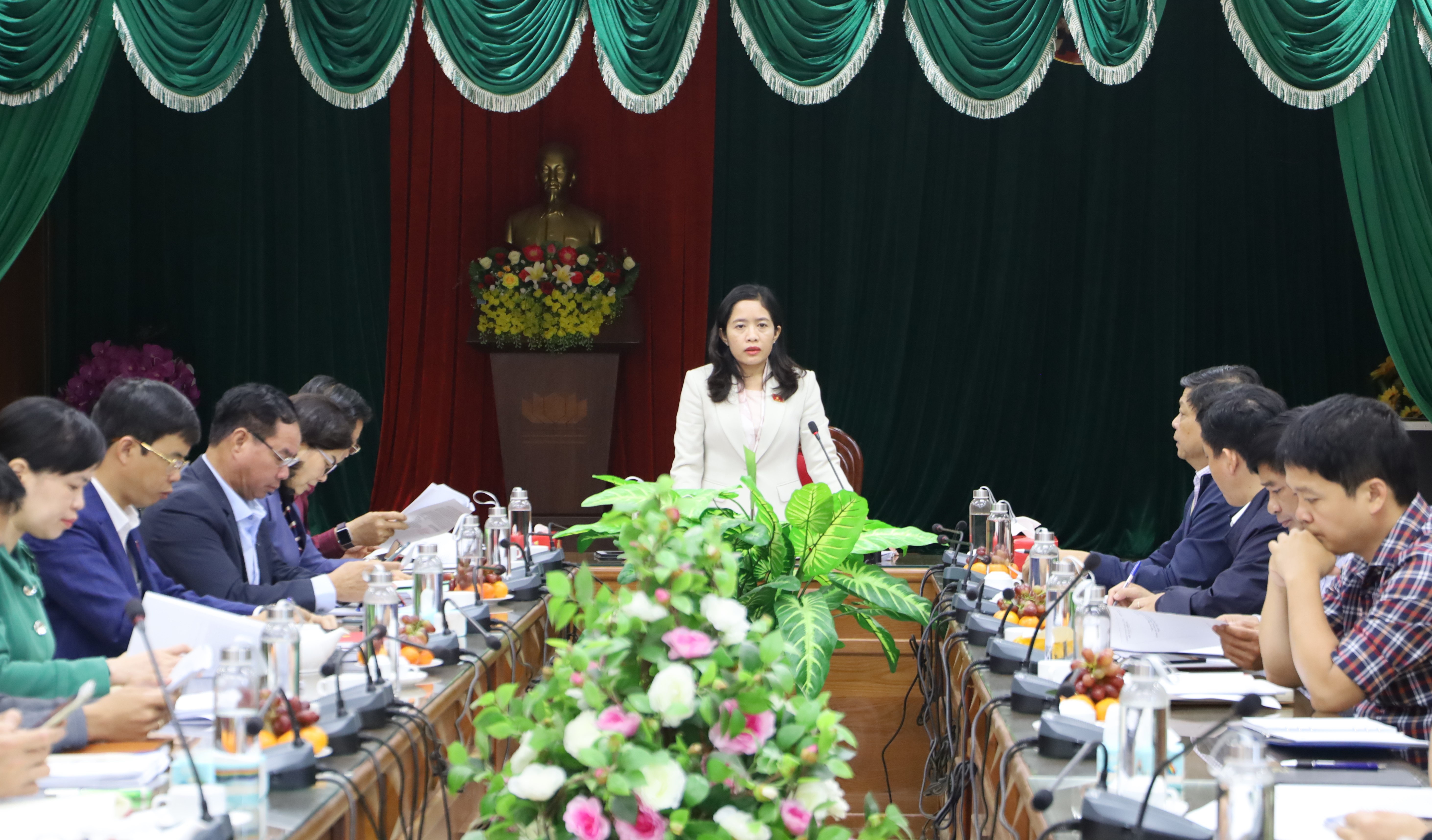 Đoàn đại biểu Quốc hội tỉnh giám sát tại Sở Tài chính