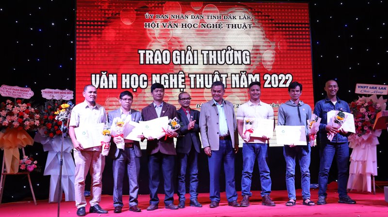 Trao giải thưởng Văn học Nghệ thuật năm 2022