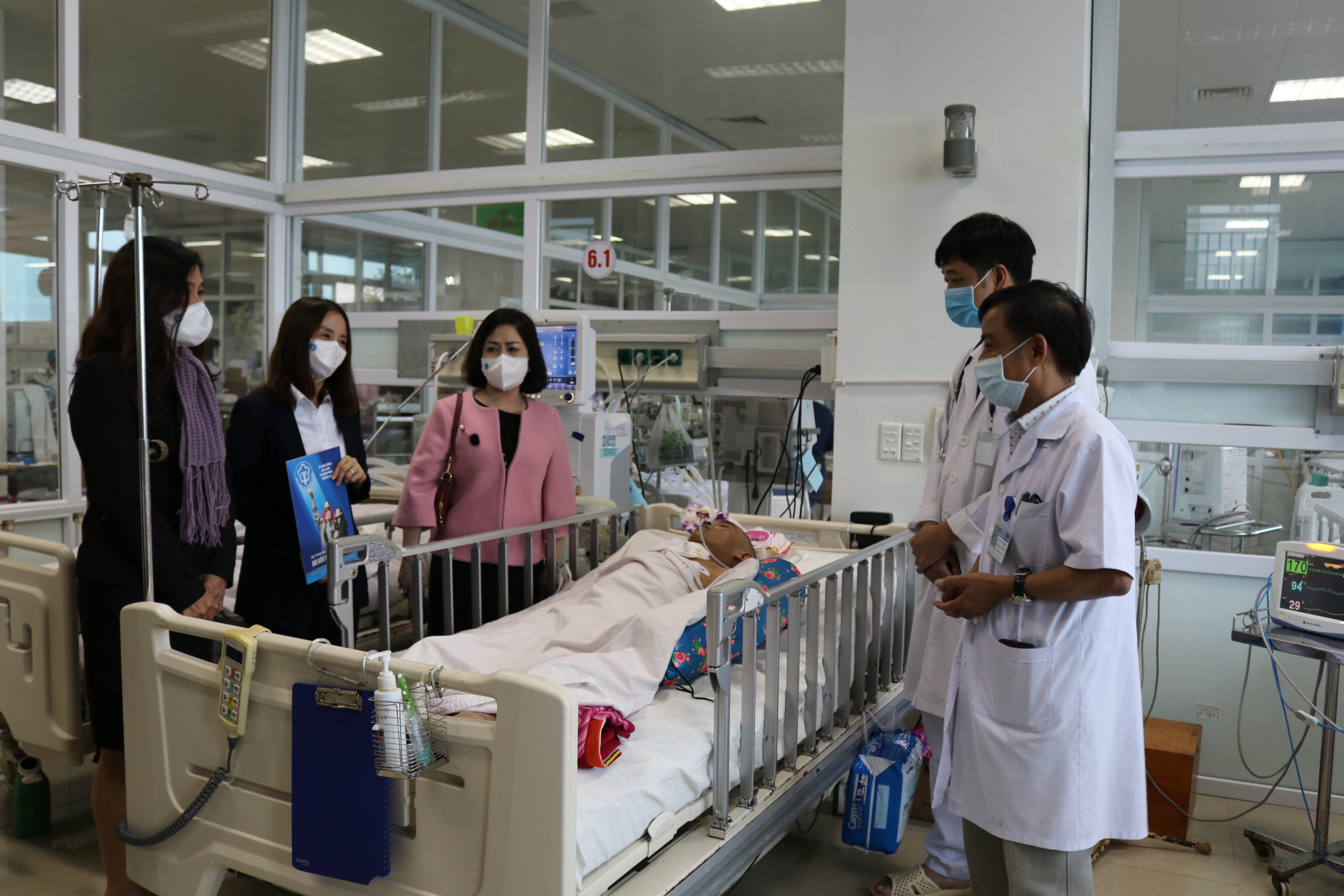 Bảo hiểm xã hội tỉnh trao 27 suất quà Tết cho bệnh nhân có hoàn cảnh khó khăn