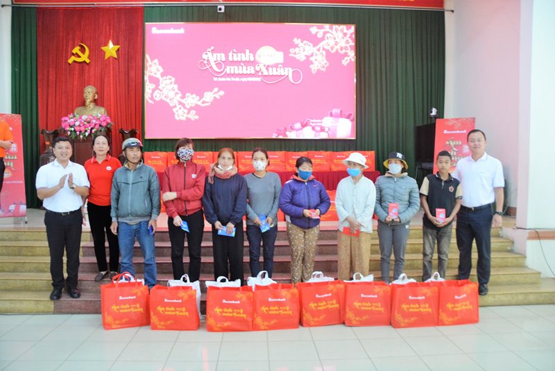 Sacombank chi nhánh Đắk Lắk tổ chức Chương trình “Ấm tình mùa xuân - Xuân Quý Mão 2023”